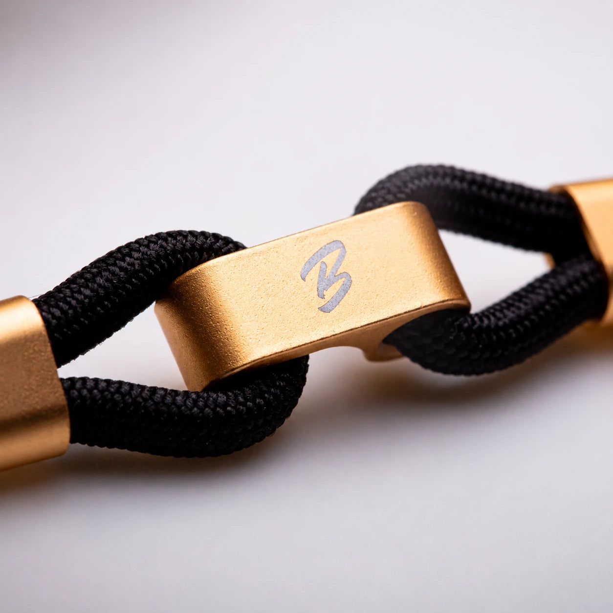 BREATHELET | Wearable Focus Bracelet – Adjustable Fit – Gentle Vibration Alerts for Calm & Refocus